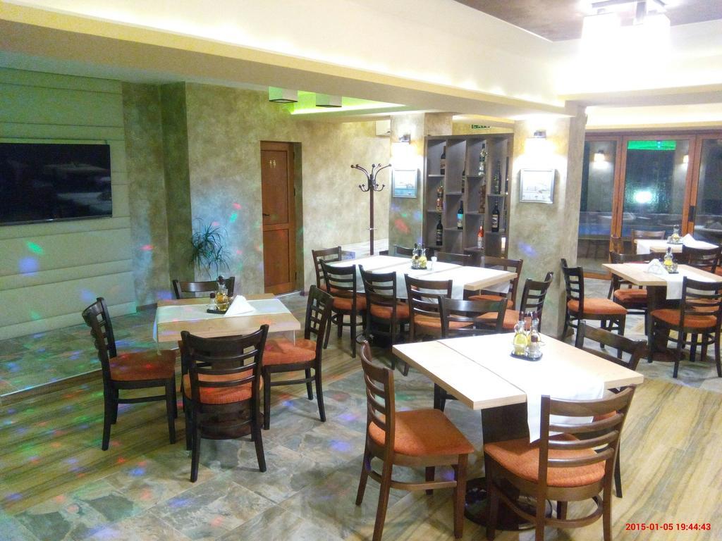 Mineral 56 Hotel Banja Kültér fotó
