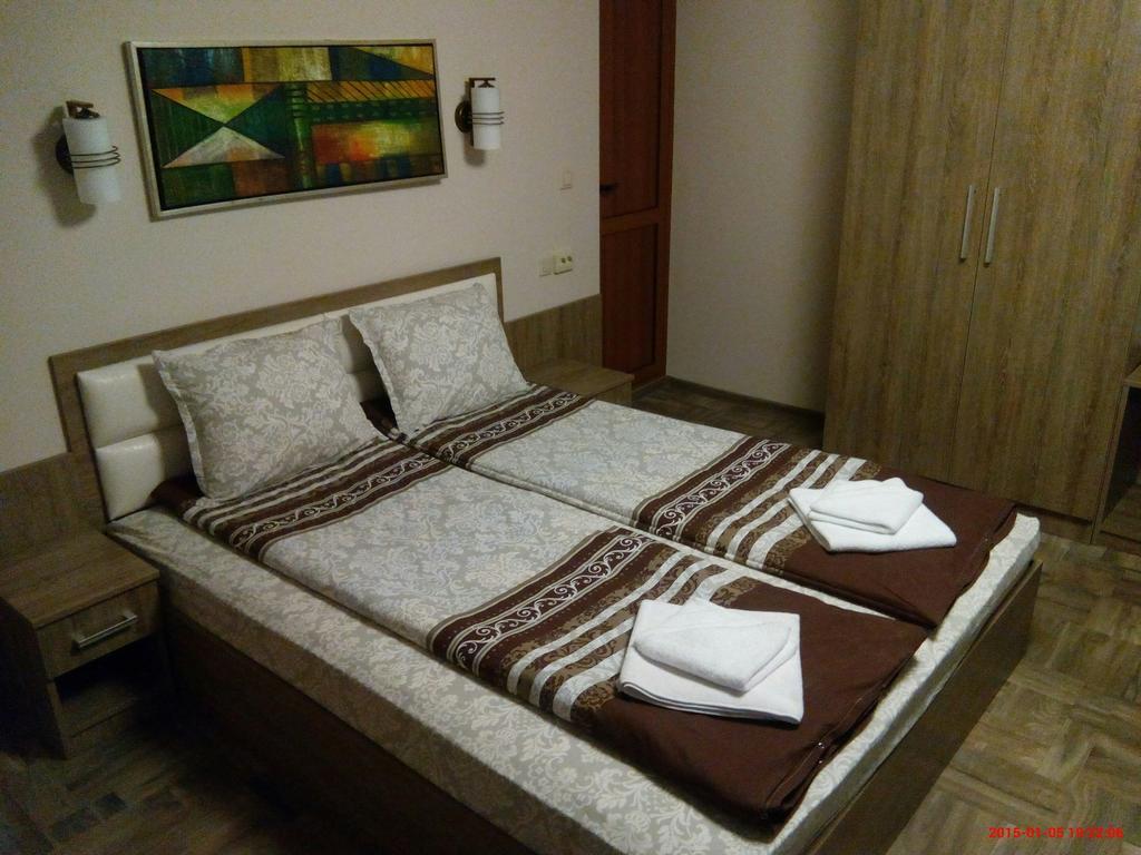 Mineral 56 Hotel Banja Szoba fotó